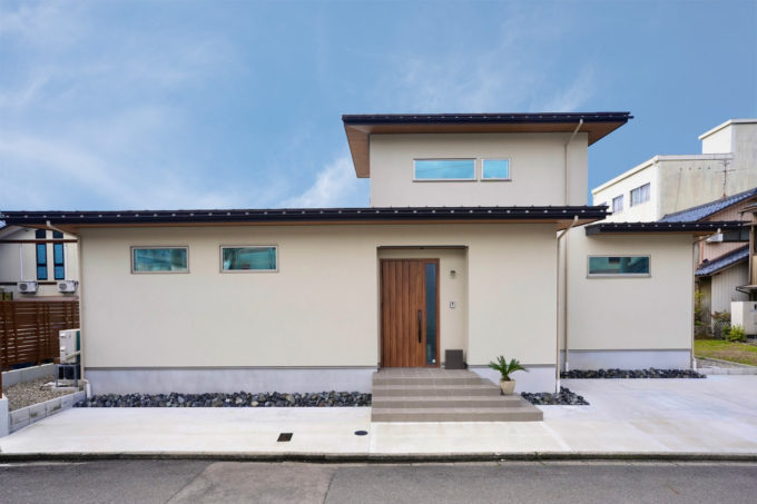 まるで平屋！？日々の生活スペースがワンフロアにまとまった、生活動線を追求した住まい