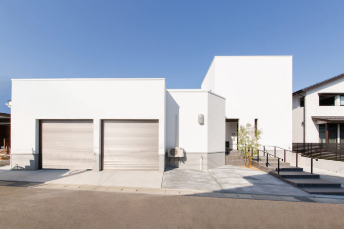 優雅さと家族との憩いの空間を極めた住まい