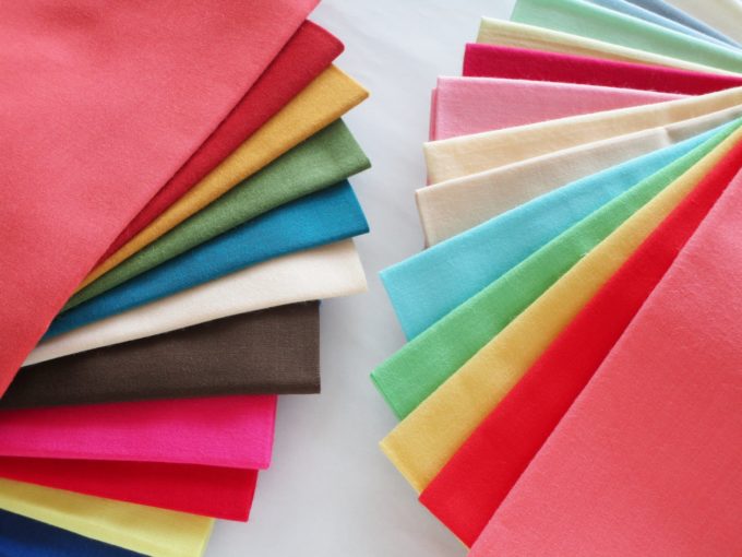 感性を研ぎ澄ます「色の魔法」― 冬の住まいを内側から温めるカラーコーディネート術