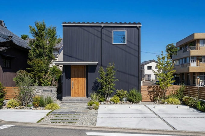 「好き」を諦めない家づくり。仲間と集い、家族と寛ぐ、等身大の贅沢を叶える住まい。